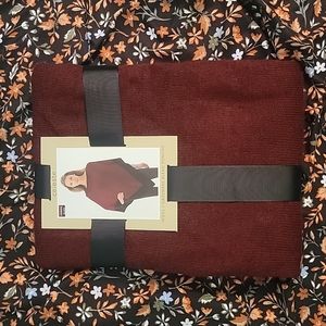 Wool/cashmere blend poncho